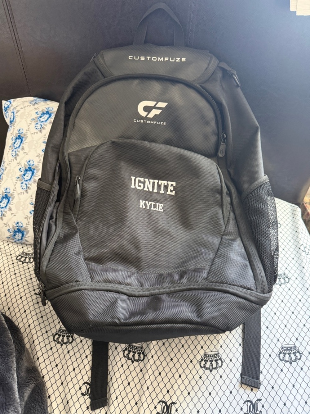 CUSTOMFUZE IGNITE Personalized Performance Backpack - Picture 3 of 11